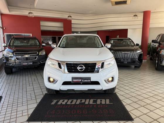 NISSAN FRONTIER 2.3 16V TURBO DIESEL XE CD 4X4 AUTOMÁTICO